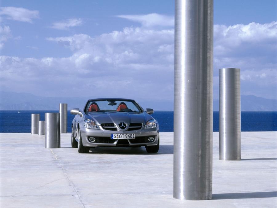  Mercedes-Benz SLK350 2009 года  (фото 24 из 28)